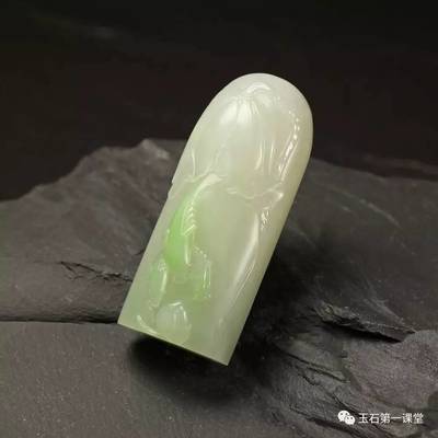为什么我买的翡翠上像昆仑玉