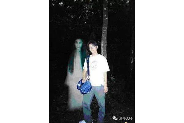 背靠背 鬼故事